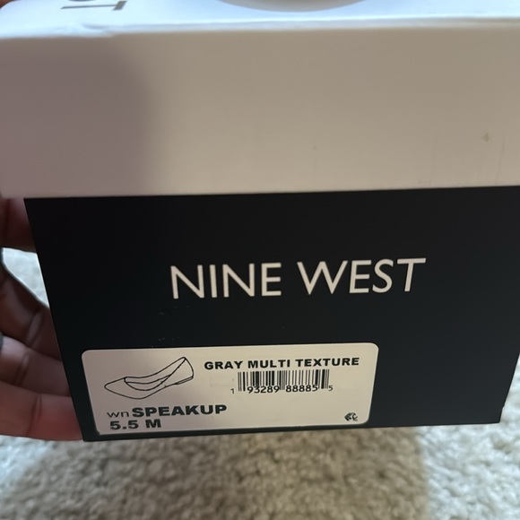 Nine West Speakup Almond Toe Flats Gray Multi Texture 
 5.5 M - Picture 2 of 5